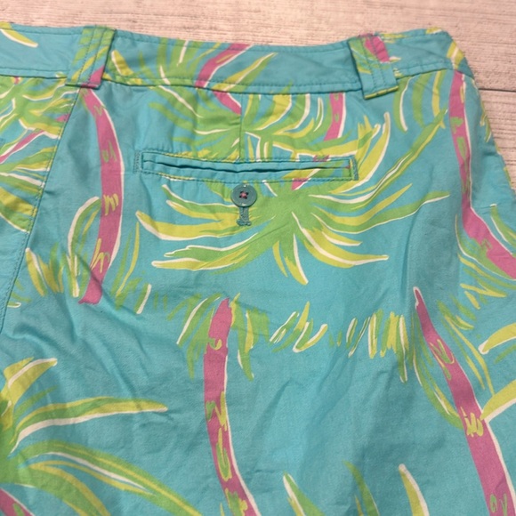 Woman’s Lily Pulitzer Resort Bermuda size 14 - Picture 7 of 9
